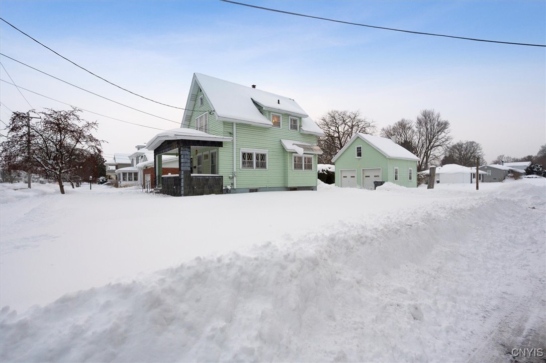 927 Croton St Street