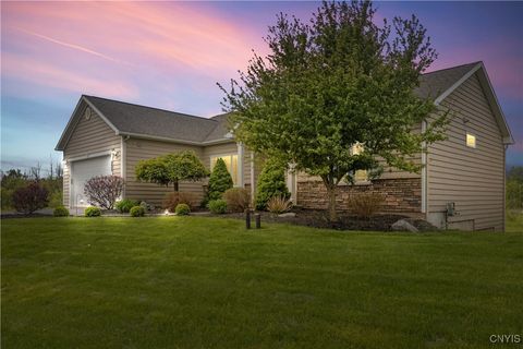 146 Edwards Falls Lane, Manlius, NY 13104 - MLS#: S1607387