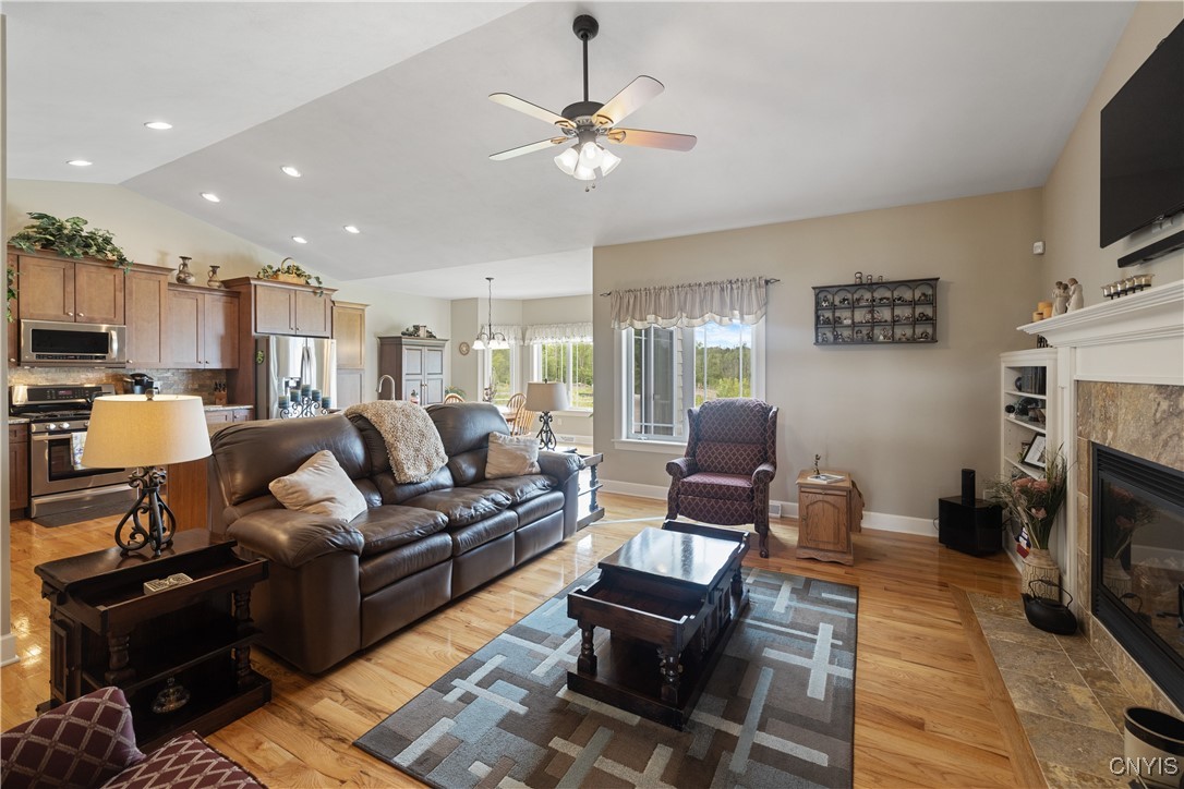 146 Edwards Falls Lane, Manlius, New York image 30