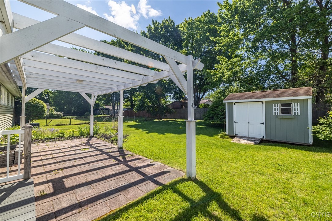 206 Baxton Street, Clay, New York image 23
