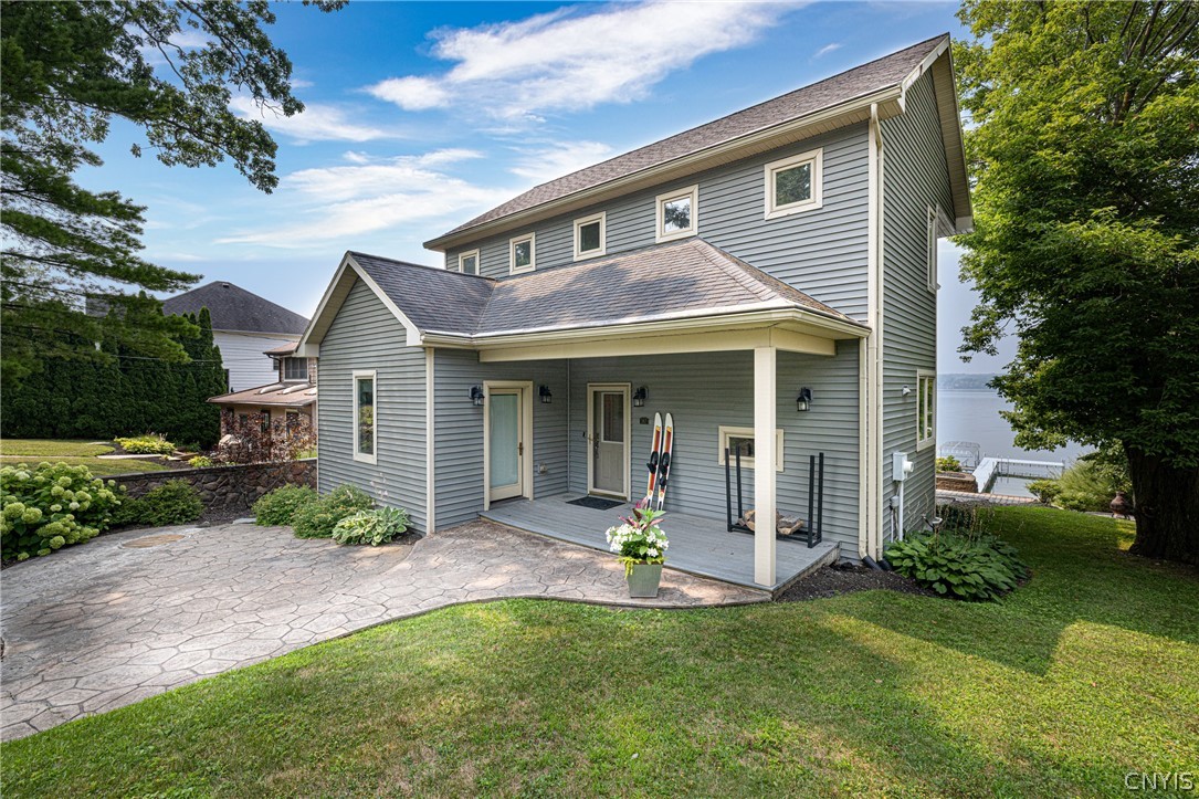 367 Waters Edge