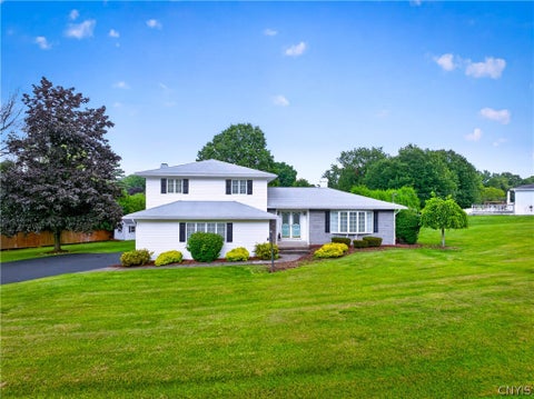 Homes For Sale - 67 Taber Road<br/> New Hartford, NY 13413