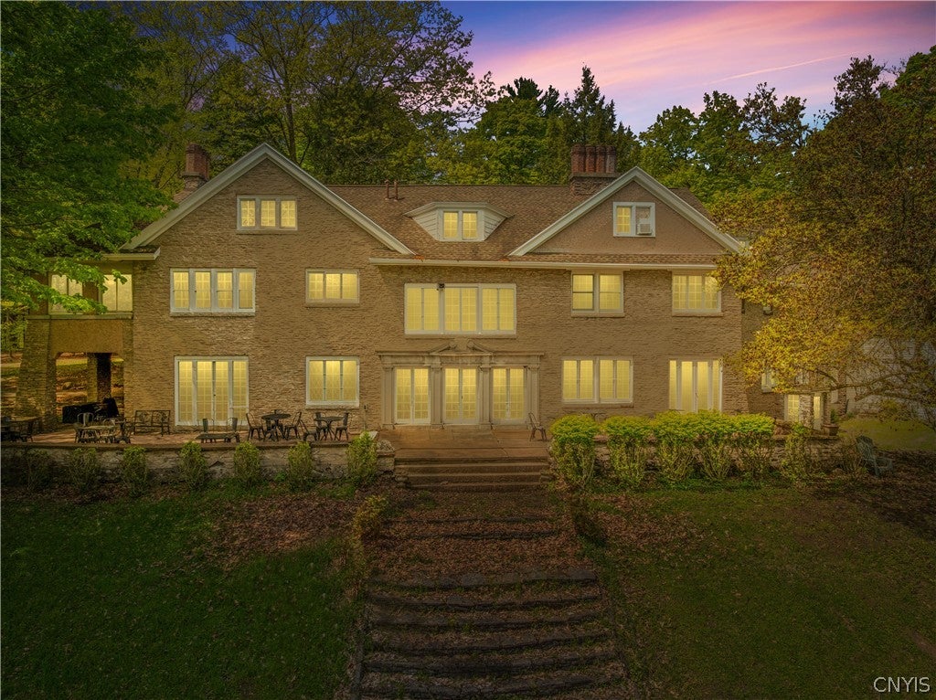 5272 Onondaga Road