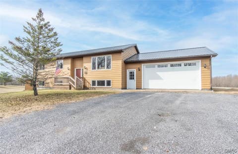 Photo for 25820 Middle Road