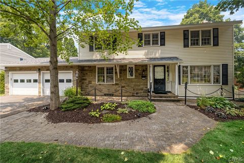 Homes For Sale - 125 Northwood Way<br/> Onondaga County, Camillus, NY 13031