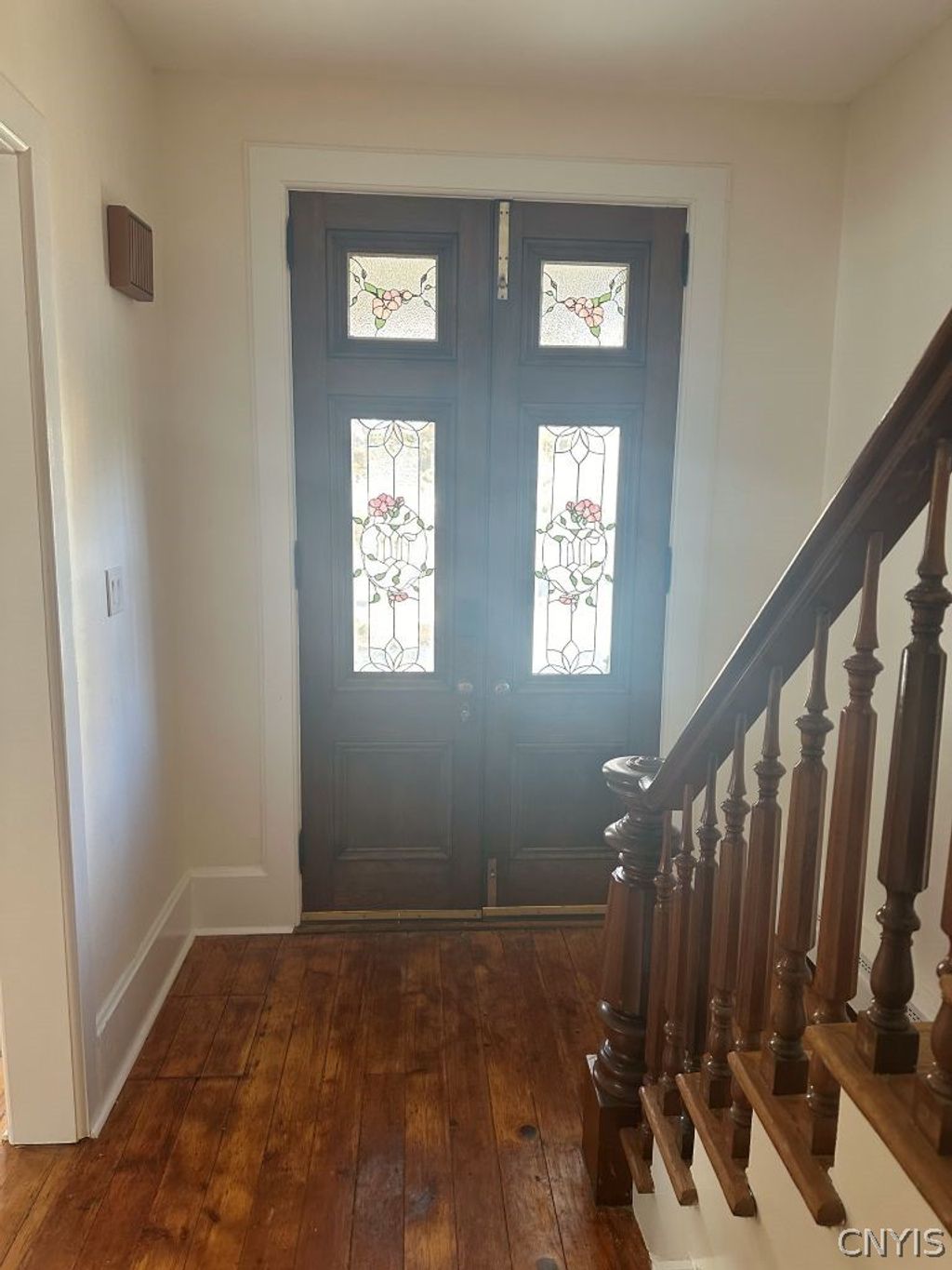 Photo of 206 E Genesee Street St, Manlius, NY 13066 (MLS # S1668062)