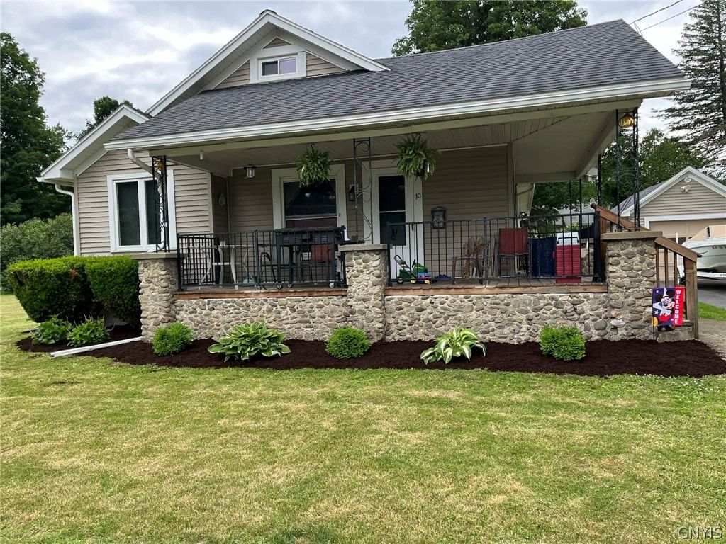 Photo of 10 Levydale Park, Cortland, NY 13045 (MLS # S1665672)