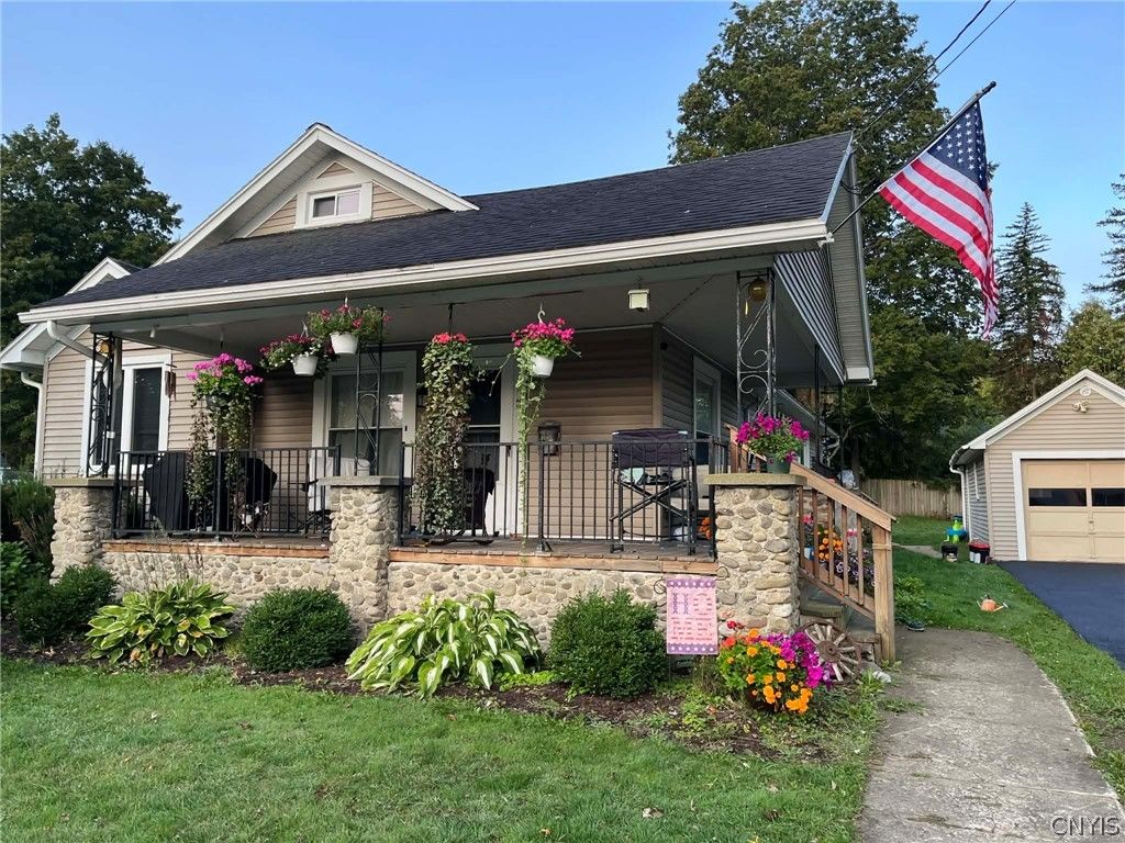 Photo of 10 Levydale Park, Cortland, NY 13045 (MLS # S1665672)