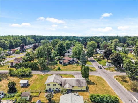 Tiny photo for 125 Colony Park Drive, Salina, NY 13088 (MLS # S1702444)