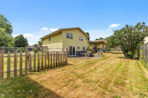 Tiny photo for 125 Colony Park Drive, Salina, NY 13088 (MLS # S1702444)