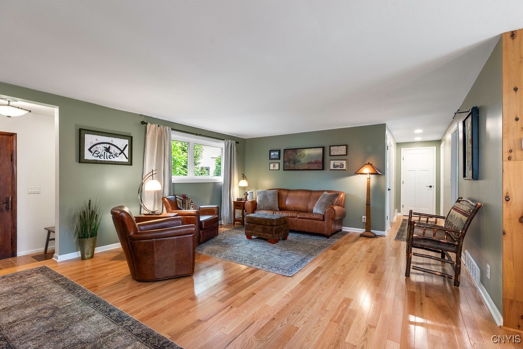 117 Shoreview Drive, Clay, New York image 13