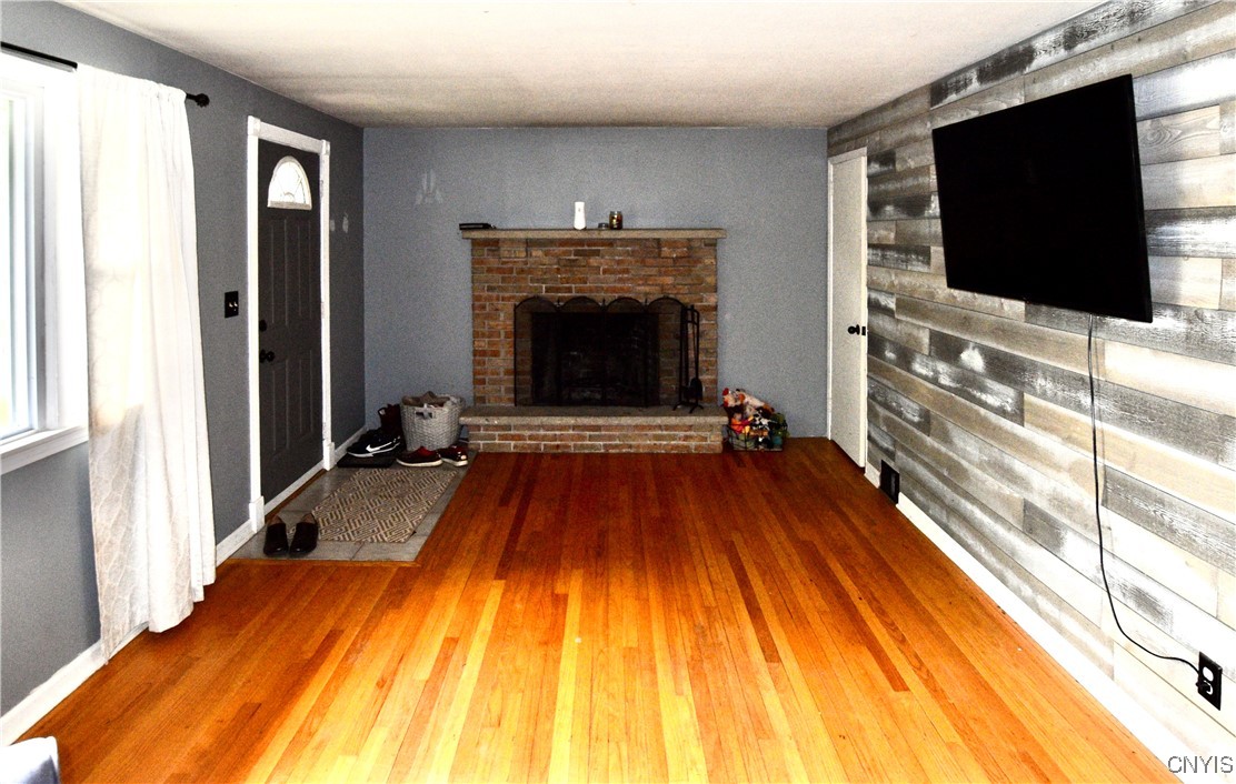 206 Sunnyfield Road, Camillus, New York image 6