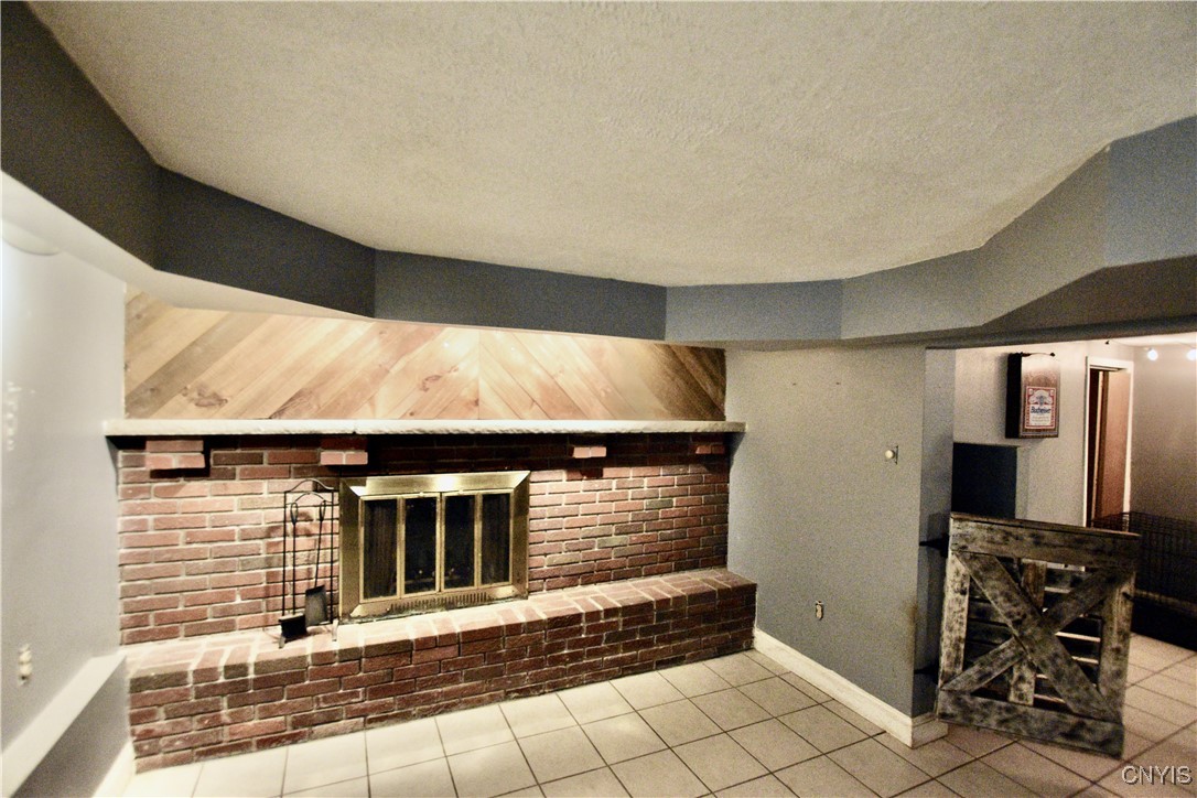 206 Sunnyfield Road, Camillus, New York image 18