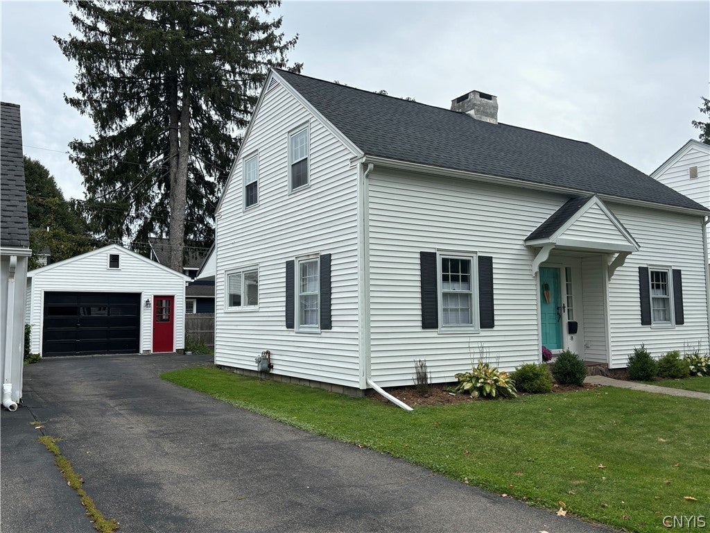 8 Melvin Avenue