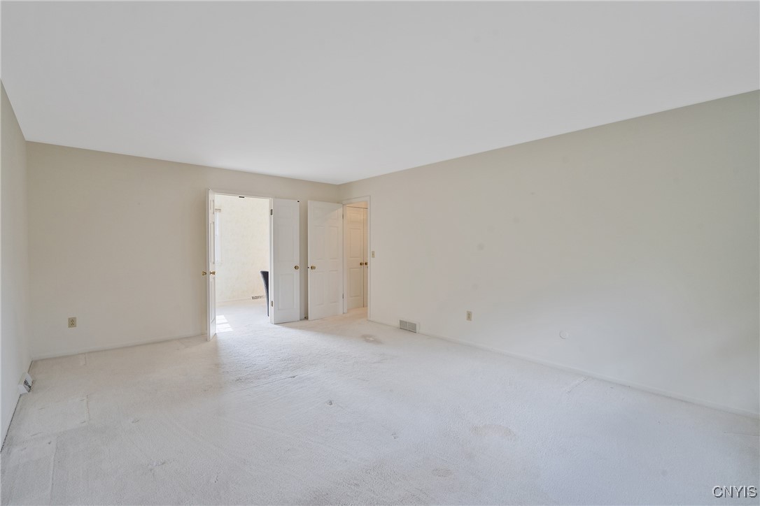 7262 Wren Circle, Manlius, New York image 27