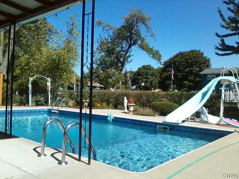 128 Washburn Drive