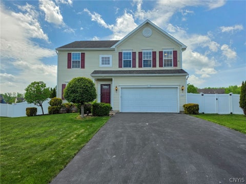 Homes For Sale - 5563 Perth Course Crse<br/> Clay, NY 13041