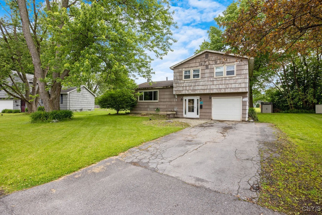 17 Hummingbird Place