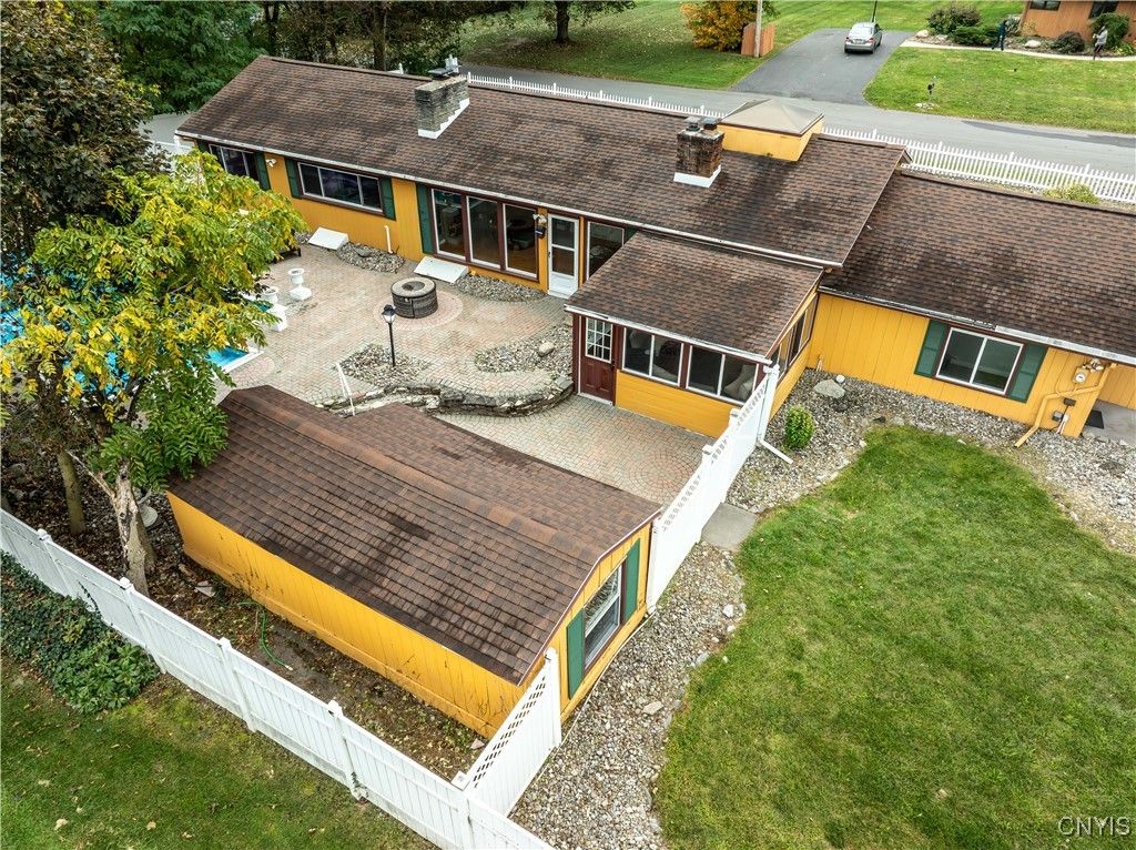 Photo of 101 Andrews Road, DeWitt, NY 13214 (MLS # S1646366)