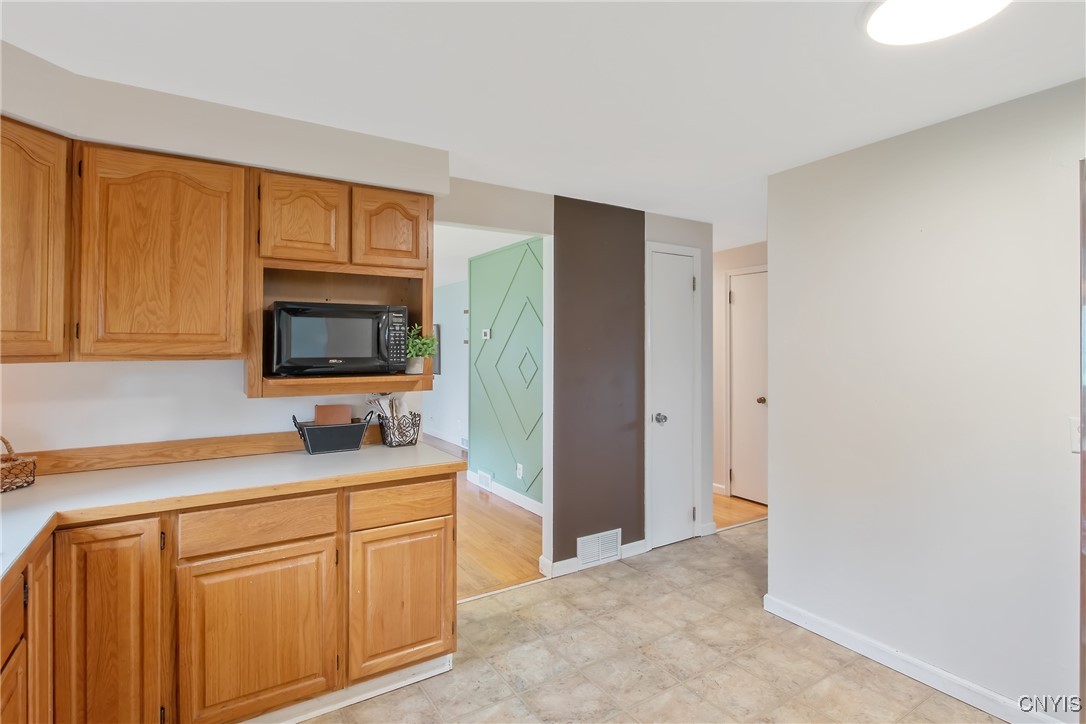 211 Fletcher Drive, Clay, New York image 25