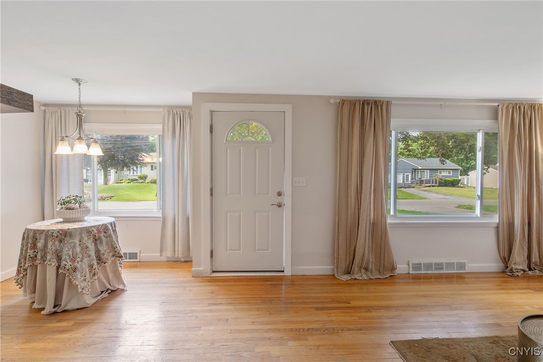 211 Fletcher Drive, Clay, New York image 10