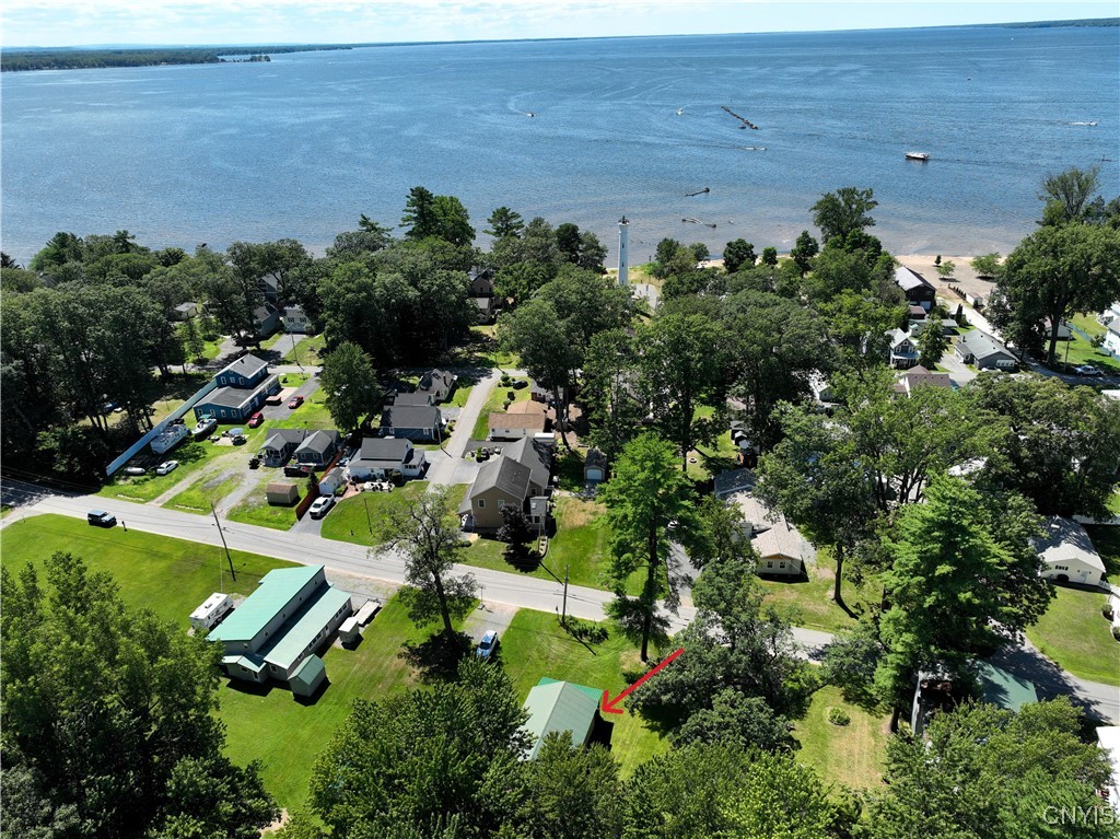 6752 N Lakeshore Road