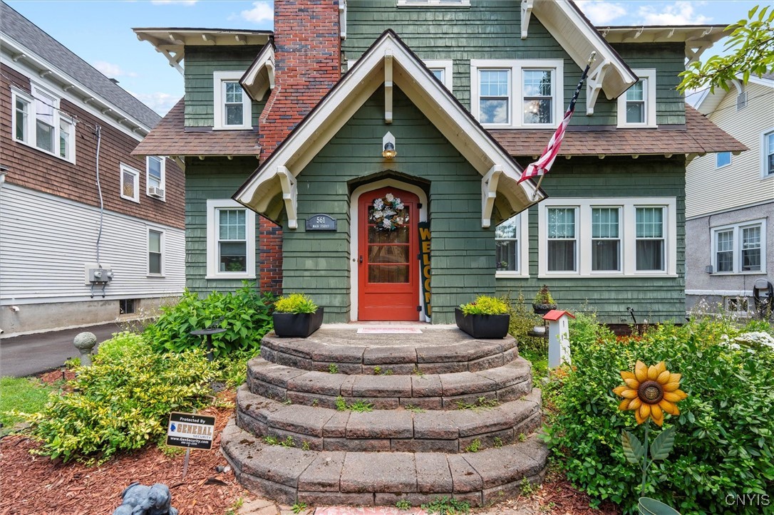 561 Main Street