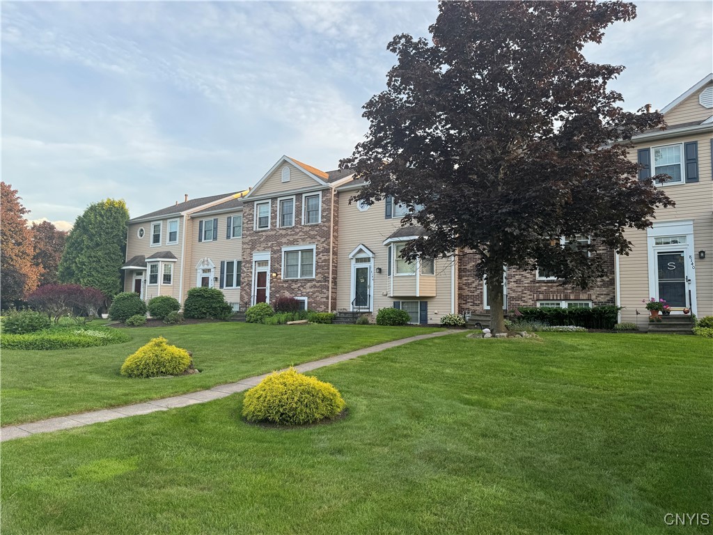 8146 Verbeck Drive Dr, Manlius, New York image 2