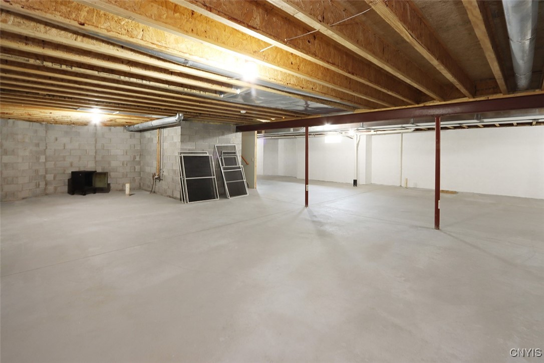 207 Falling Brook Path Path, Manlius, New York image 40
