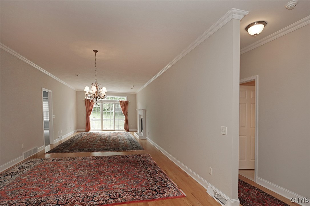 207 Falling Brook Path Path, Manlius, New York image 9