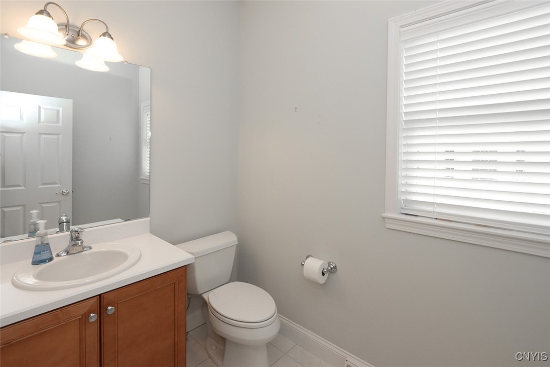 207 Falling Brook Path Path, Manlius, New York image 36