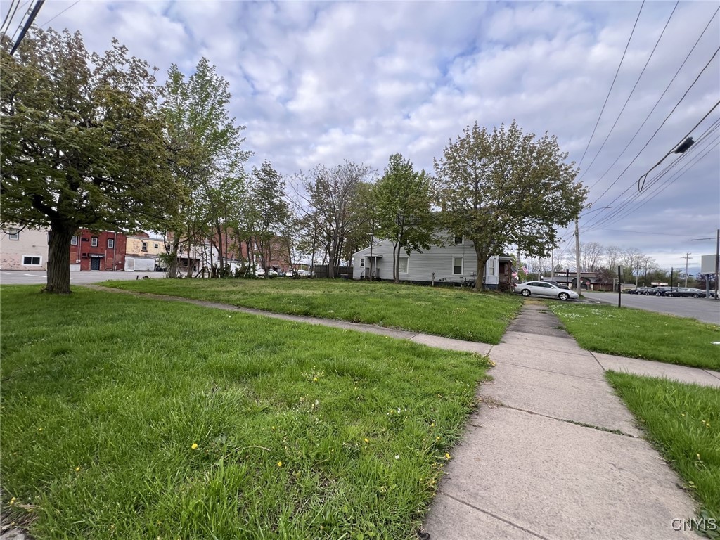 120 Beech Street, Fulton, New York image 6