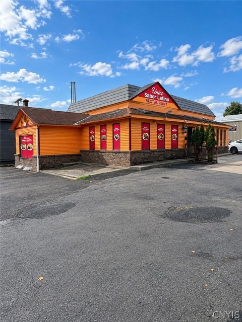 Photo of 401 W Dominick Street, Rome, NY 13440 (MLS # S1710385)
