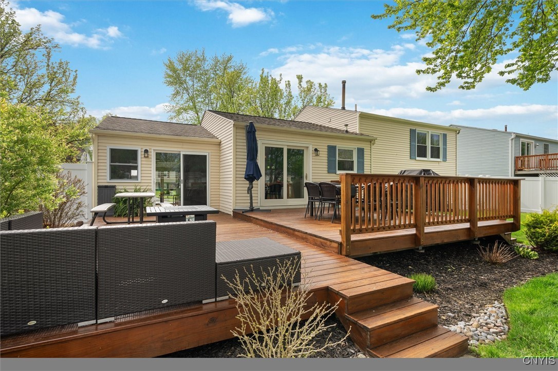 6254 Wynmoor Drive, Cicero, New York image 7