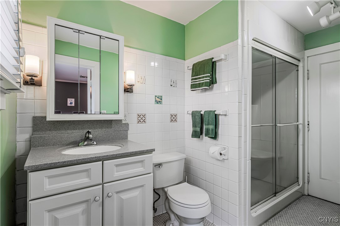 2810 Genesee Street, Utica, New York image 32