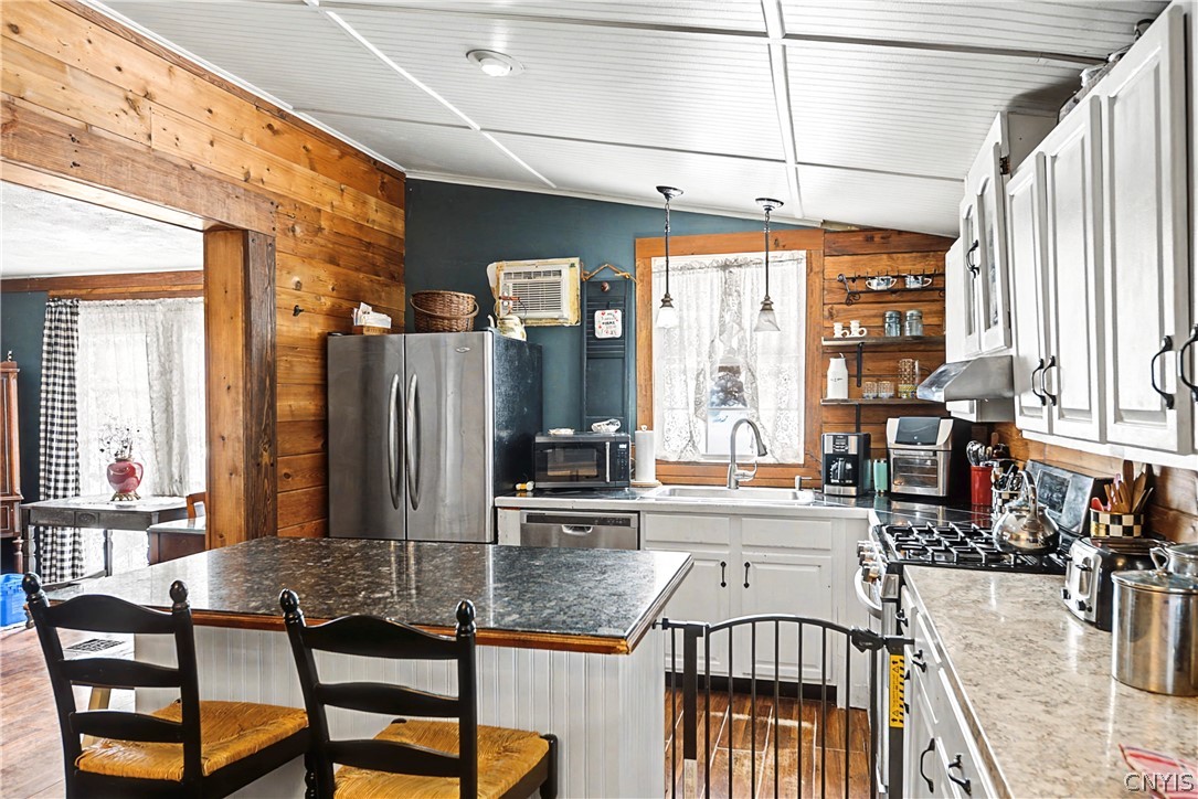 4526 Vinegar Hill Road