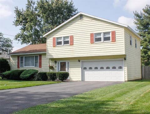 Homes For Rent - 30 Ardencrest Road<br/> Onondaga County, Clay, NY 13090