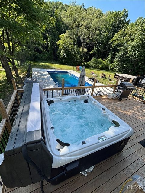 Tiny photo for 4485 Apulia Road, DeWitt, NY 13078 (MLS # S1656486)