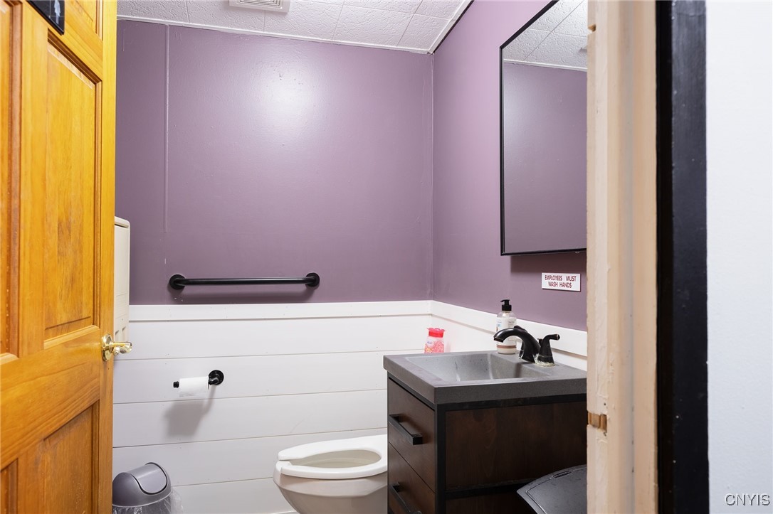 Henderson, New York 13650, United States, ,Commercial,Active,41671