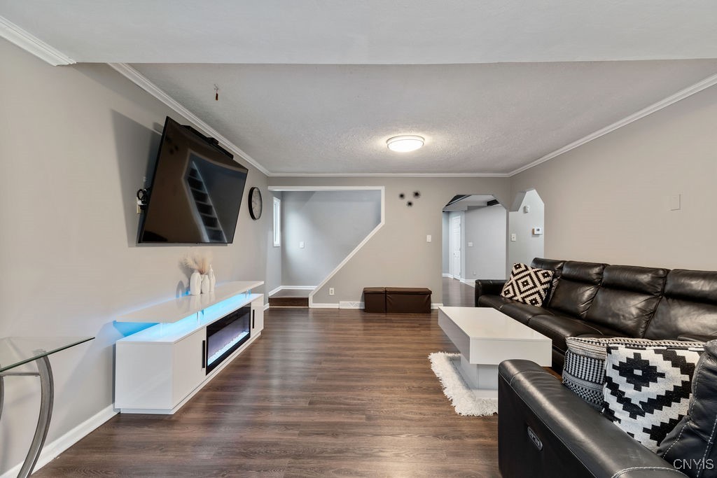 405 E Molloy Road