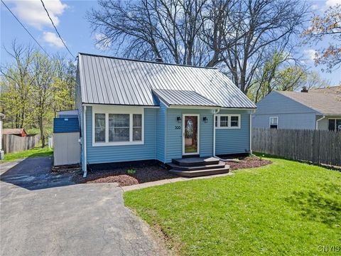 306 Hunt Drive Fayetteville NY 13066
