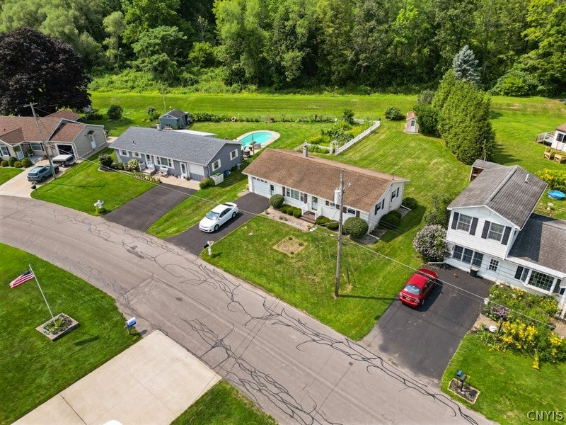 114 Willis Ave