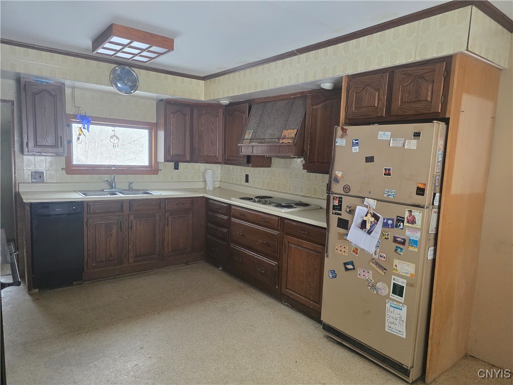 5267 Eaton Brook Road