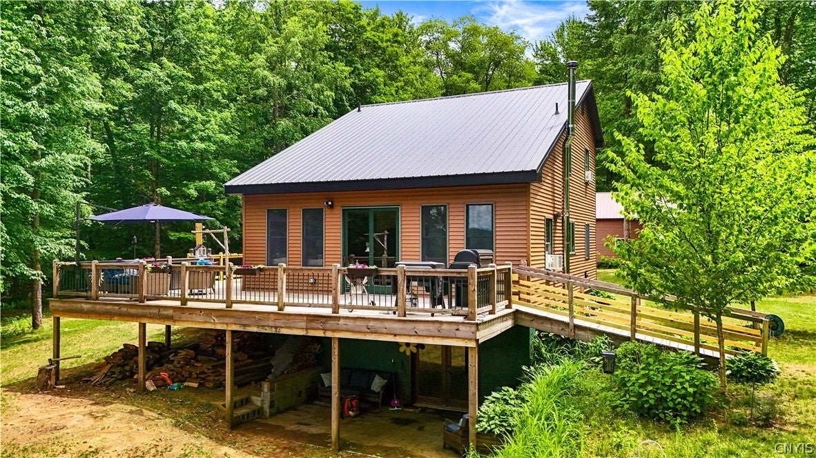 123 Red Maple Lane