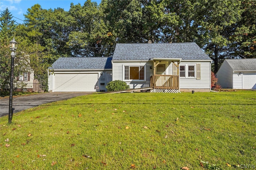 19 Pine Ridge Circle