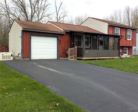 Homes For Sale - 5068 Hackberry Lane<br/> Clay, NY 13041