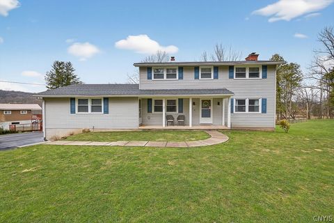 Homes For Sale - 2541 Lyons Road<br/> Camillus, NY 13031