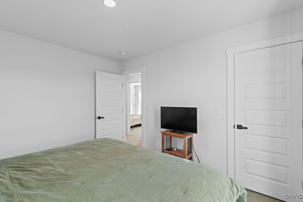 2691 Falling Star Way, Camillus, New York image 38