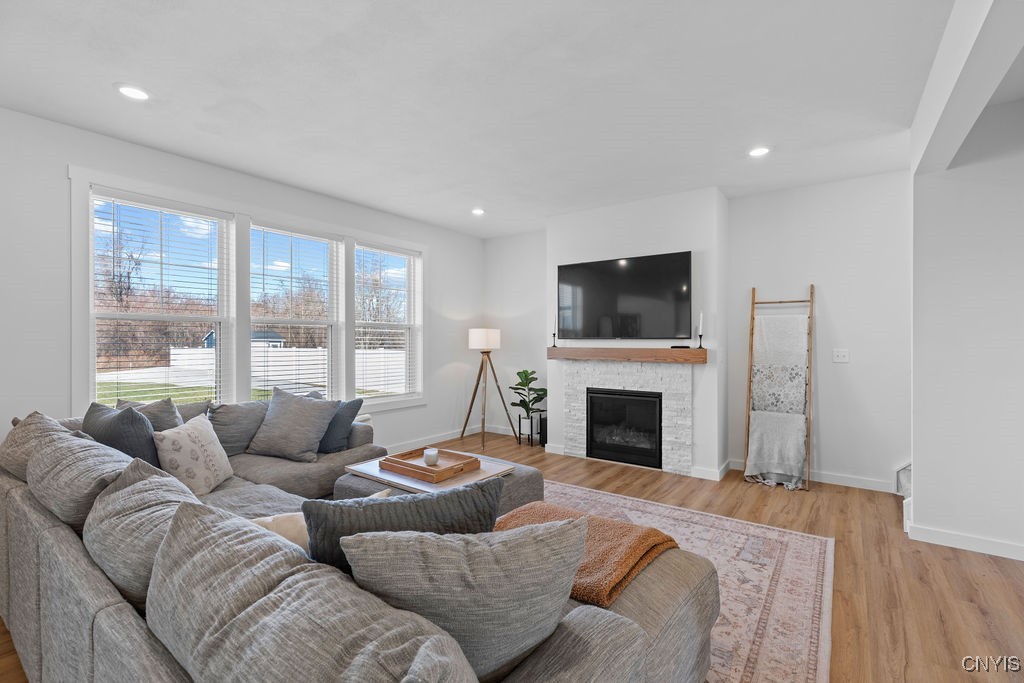 2691 Falling Star Way, Camillus, New York image 22