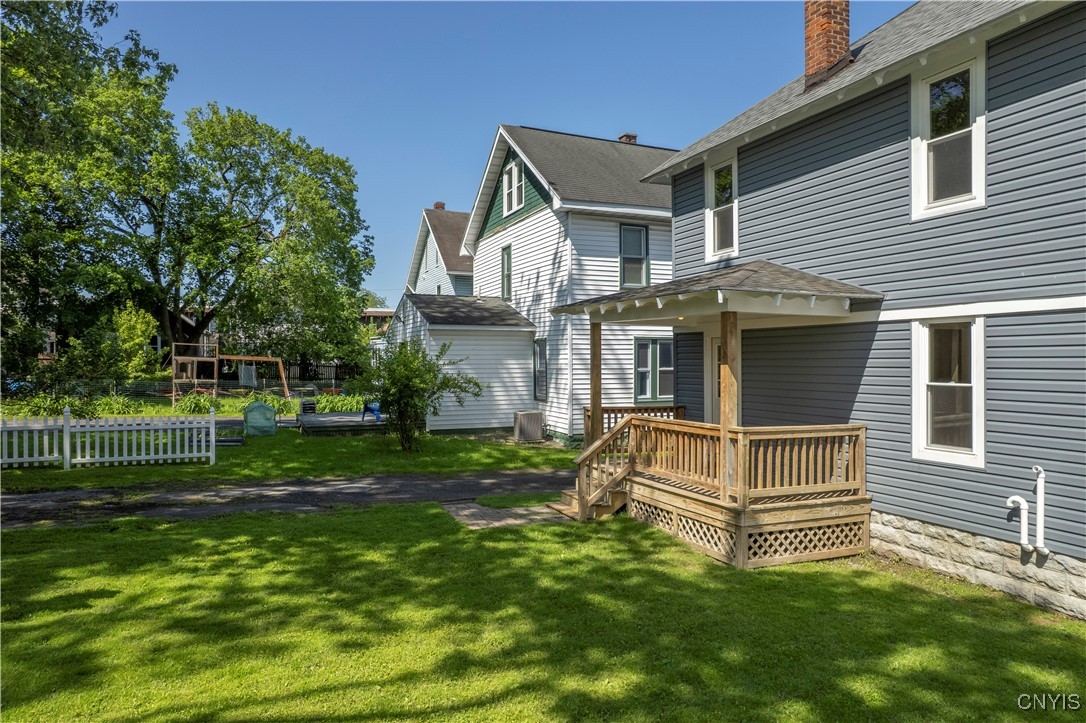 1915 Bradford Avenue, Utica, New York image 10